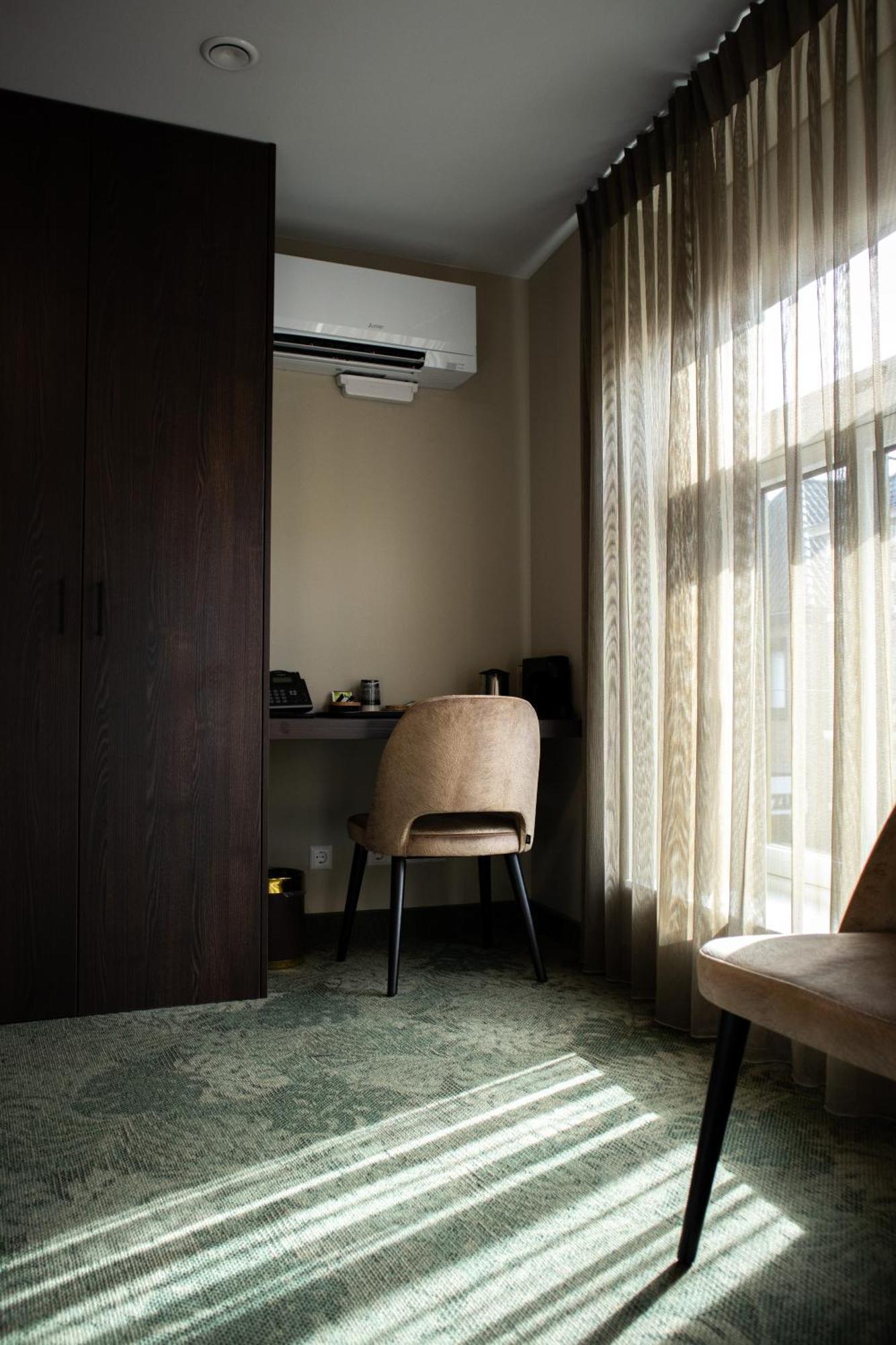 Hotel De Koppelpaarden 리첸부데 외부 사진